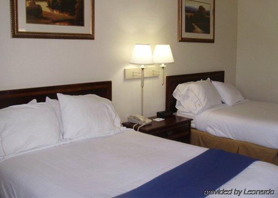 Quality Inn Clarksville - Exit 11 Номер фото